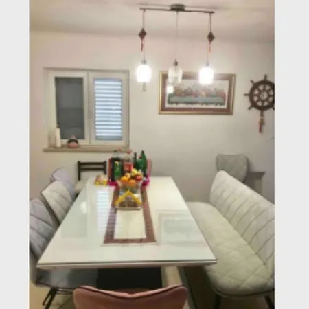Apartament Jelena 3 Zvekovica